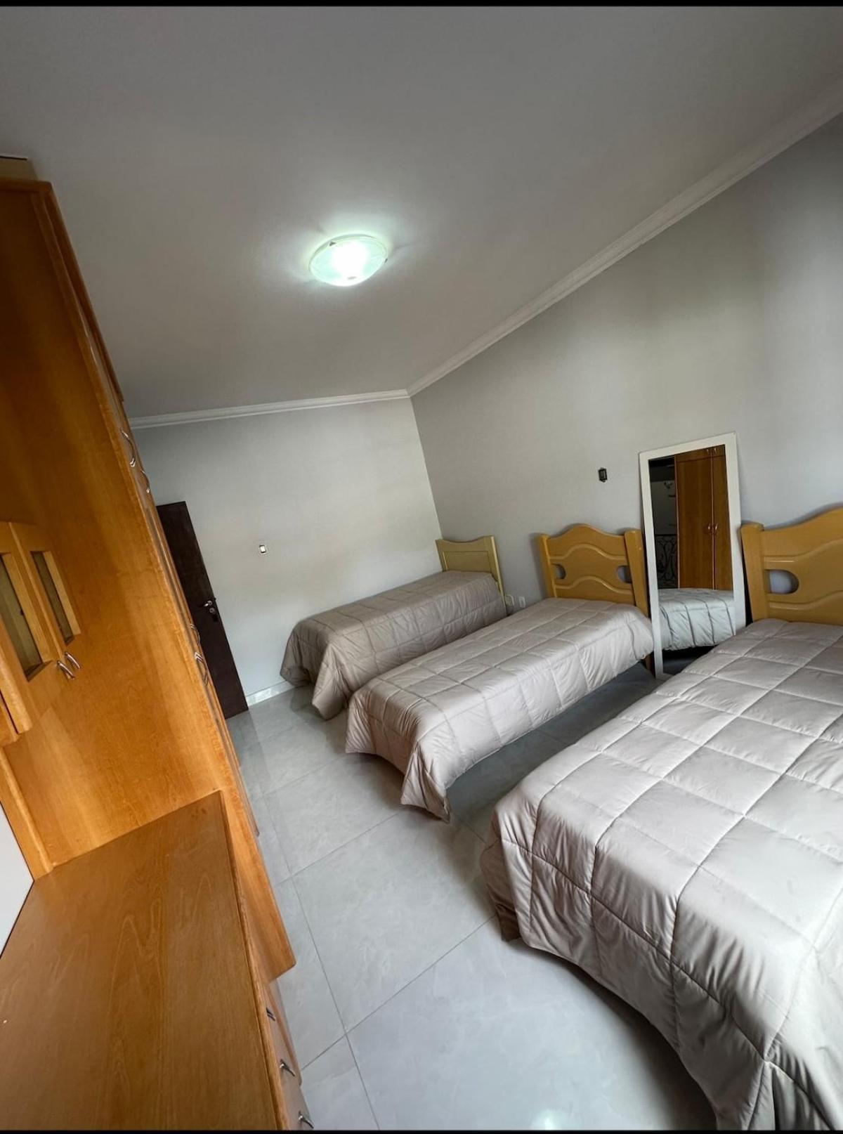 Mansao Primavera Com 03 Quartos E Piscina Aquecida Сasa de vacaciones